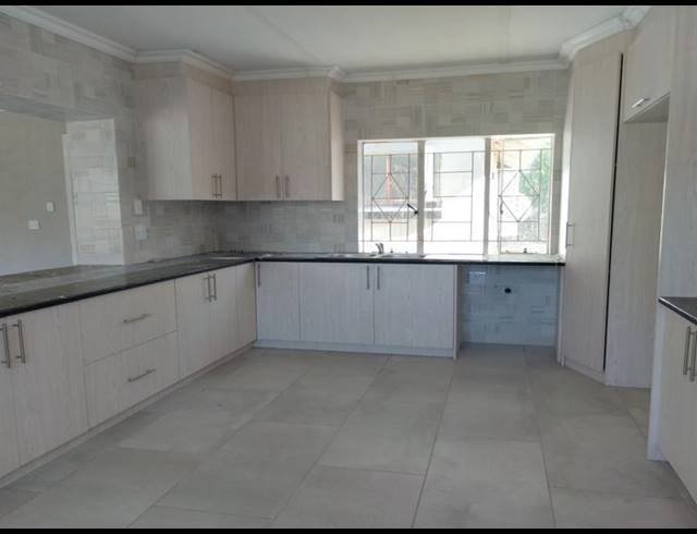 3 BEDROOM HOUSE FOR SALE IN THREE RIVERS